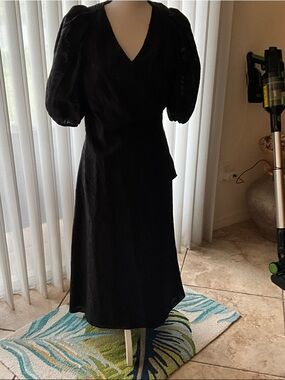 Ann Taylor Black Puff-Sleeve V-Neck Midi Dress